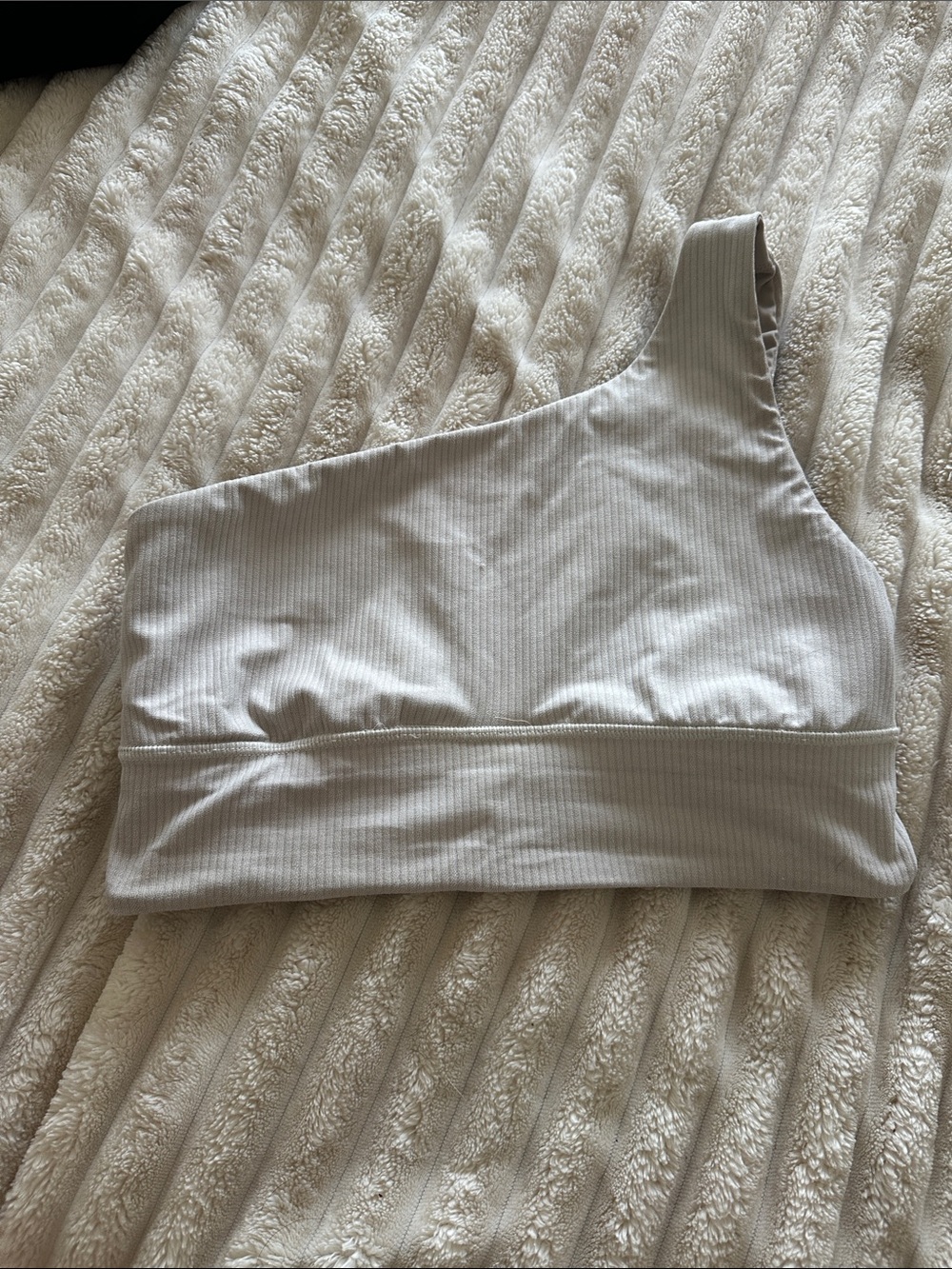 lululemon athletica One-Shoulder Ribbed Crop Top in Light Gray